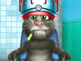 Talking Tom Surgeon
